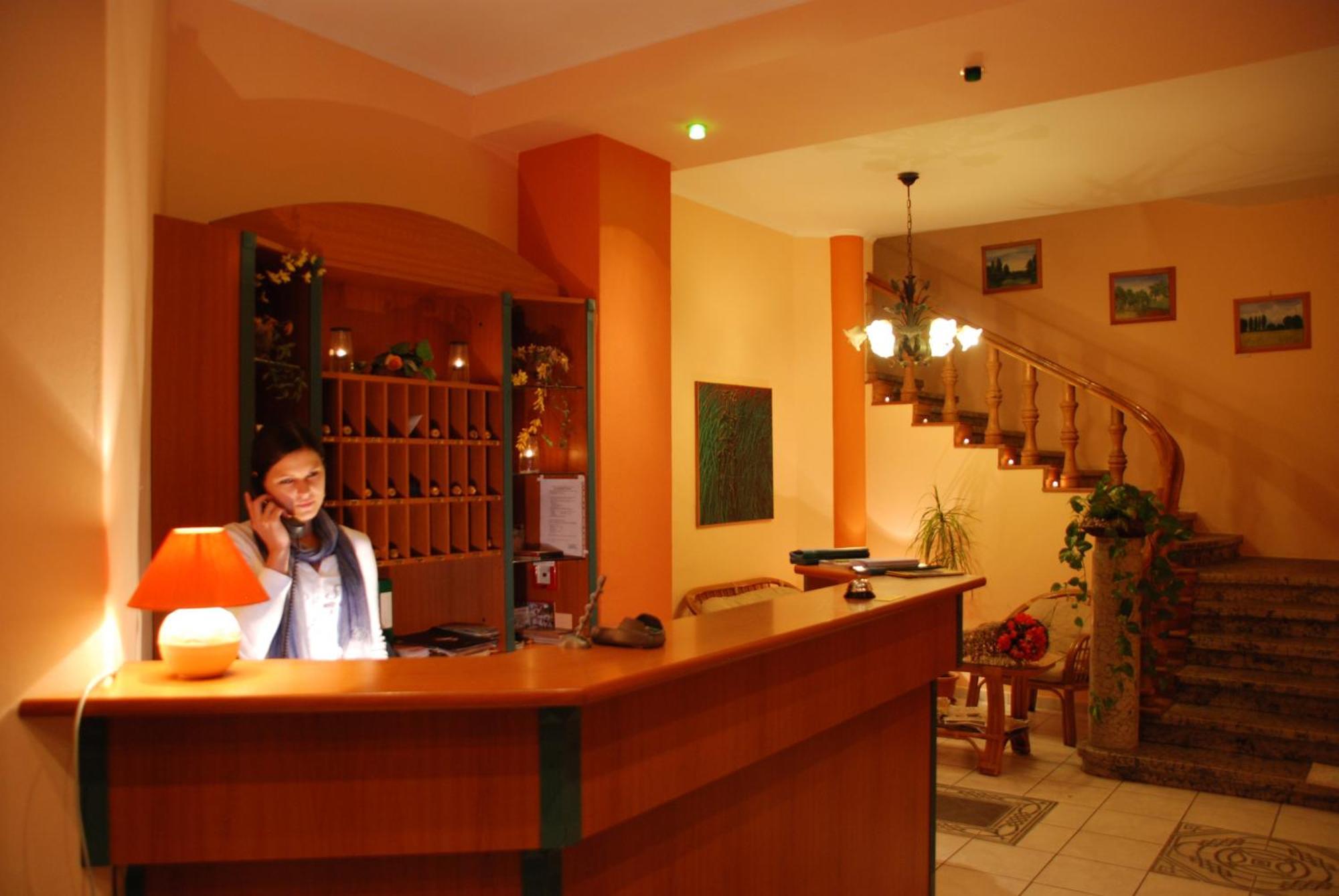 Kyjovsky Pivovar - Hotel, Restaurace, Pivni Lazne ภายนอก รูปภาพ