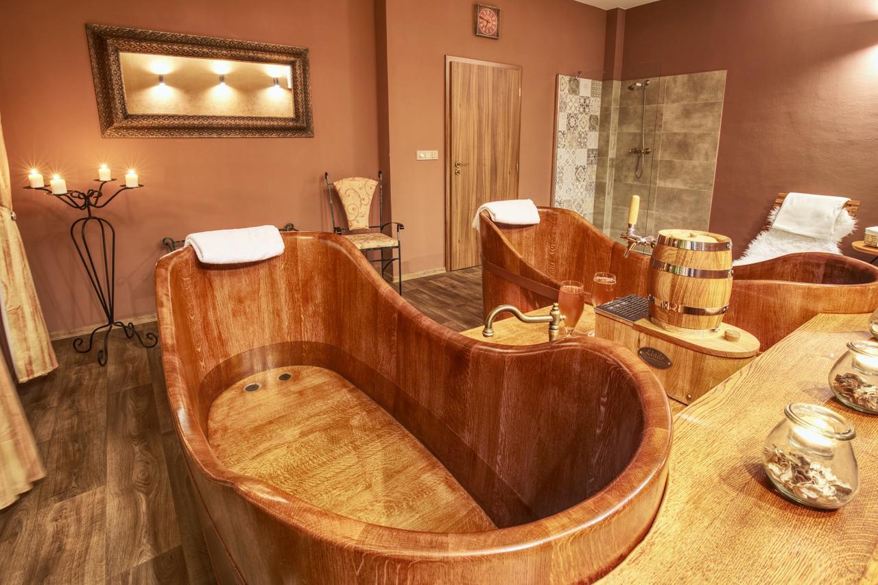 Kyjovsky Pivovar - Hotel, Restaurace, Pivni Lazne ภายนอก รูปภาพ